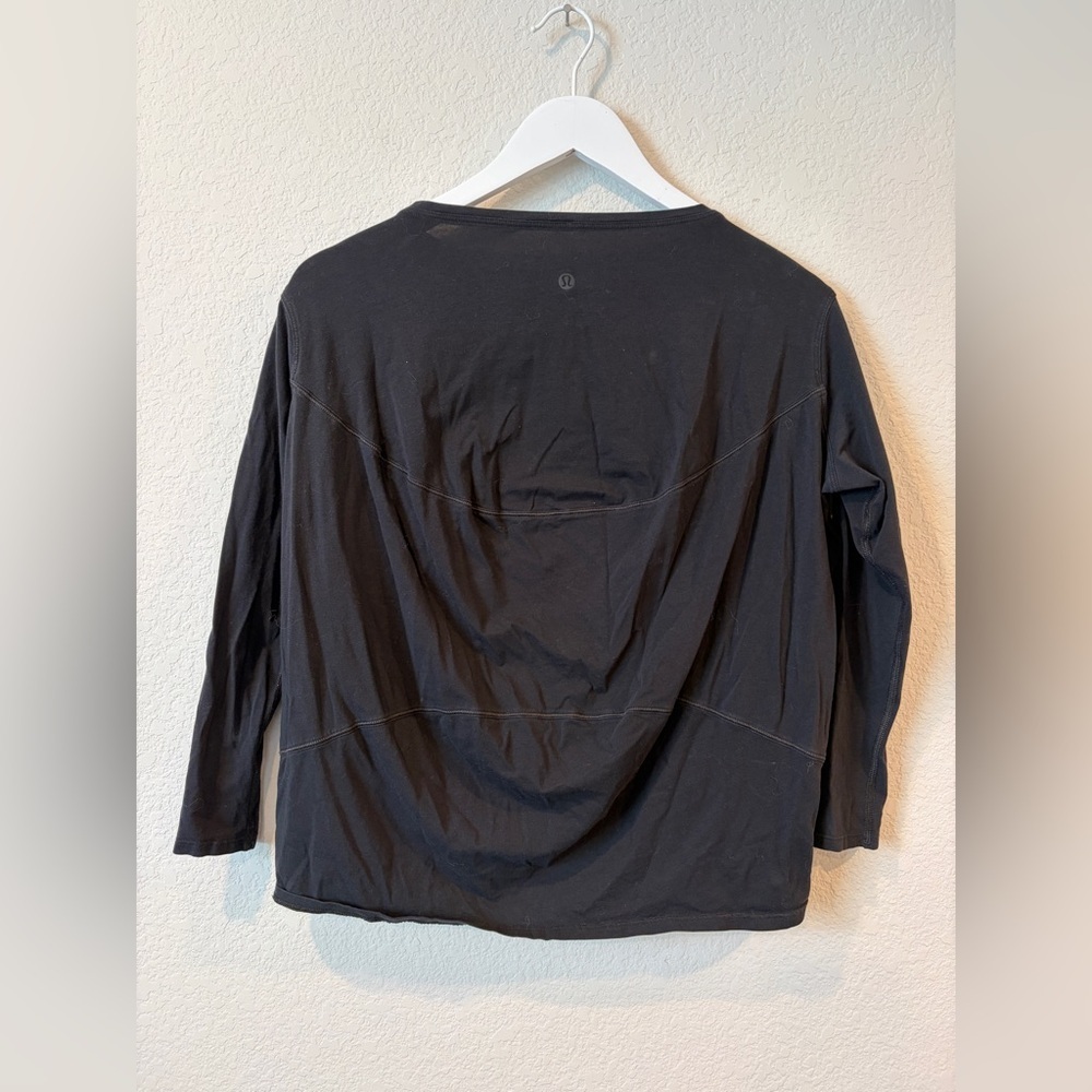 Lululemon Women’s Black Back In Action Lightweight Long Sleeve 3/4 Top - Est 4 - Picture 2 of 4